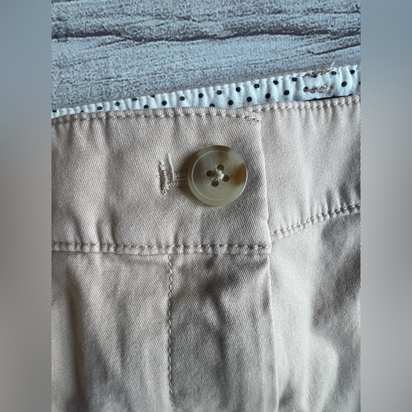 Talbots Perfect Crop Pants 2P Beige Khaki Women’s Capris - Picture 2 of 7
